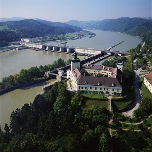 Gasthof Boehm Persenbeug Exterior foto